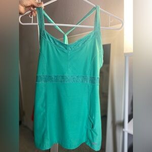 Turquoise floral top (Avía)